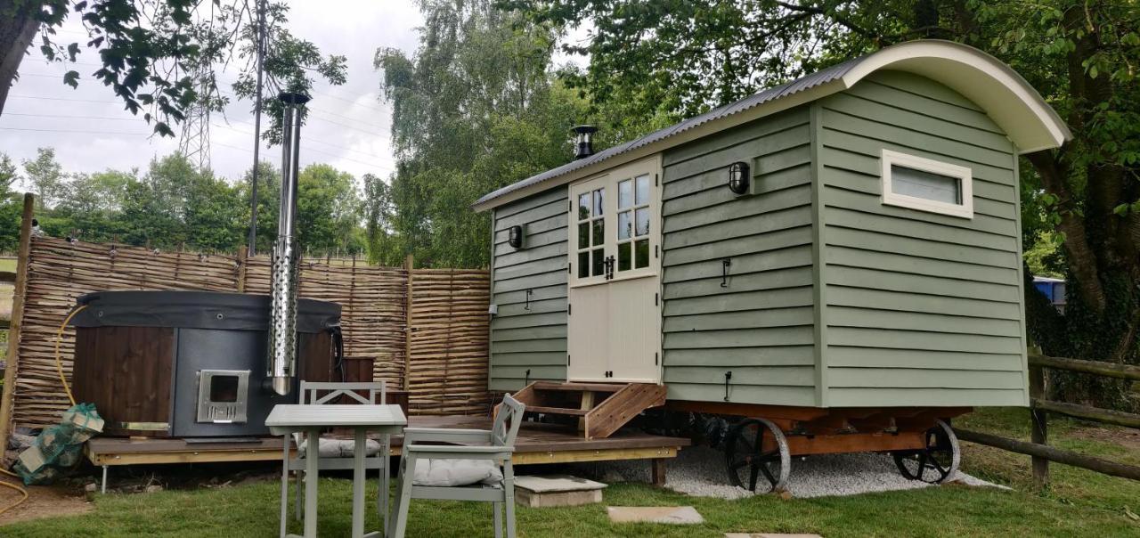 Romantic Shepherds Hut With Stunning Sunsets Hollingbourne エクステリア 写真